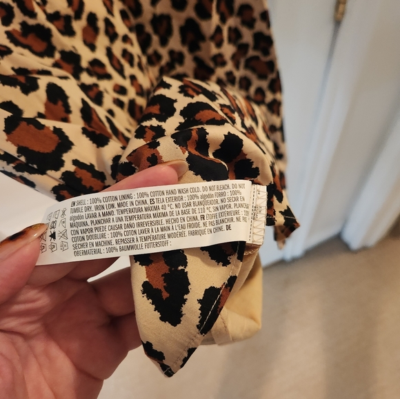 2.7 August Apparel Leopard Puff Sleeve Mini Dress Size Large? - Picture 5 of 5